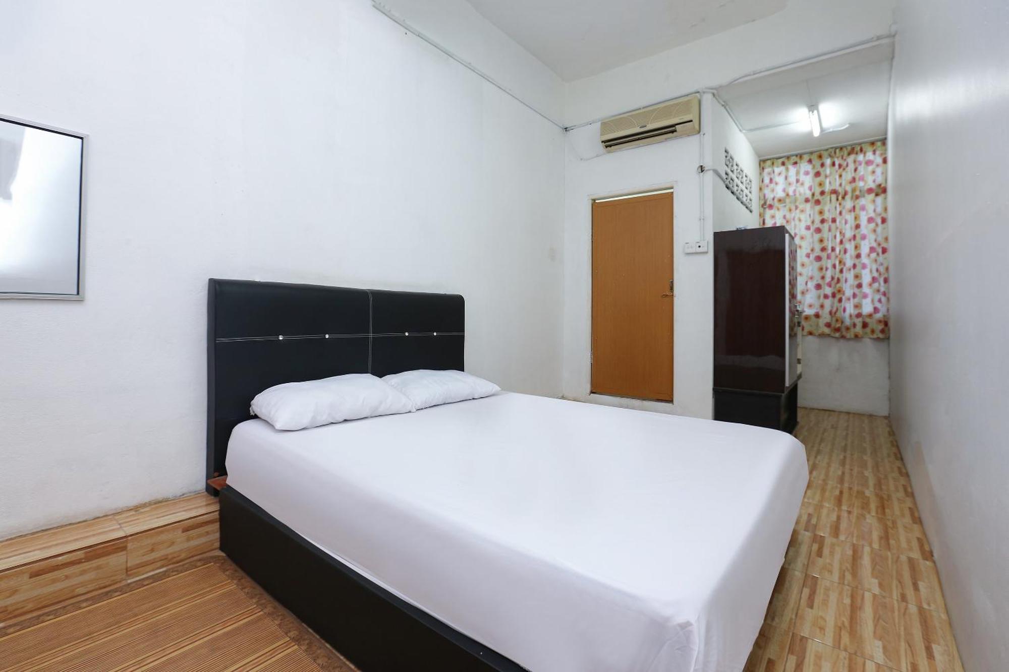 Oyo 89755 D&D Budget Inn Kota Bharu Exteriör bild