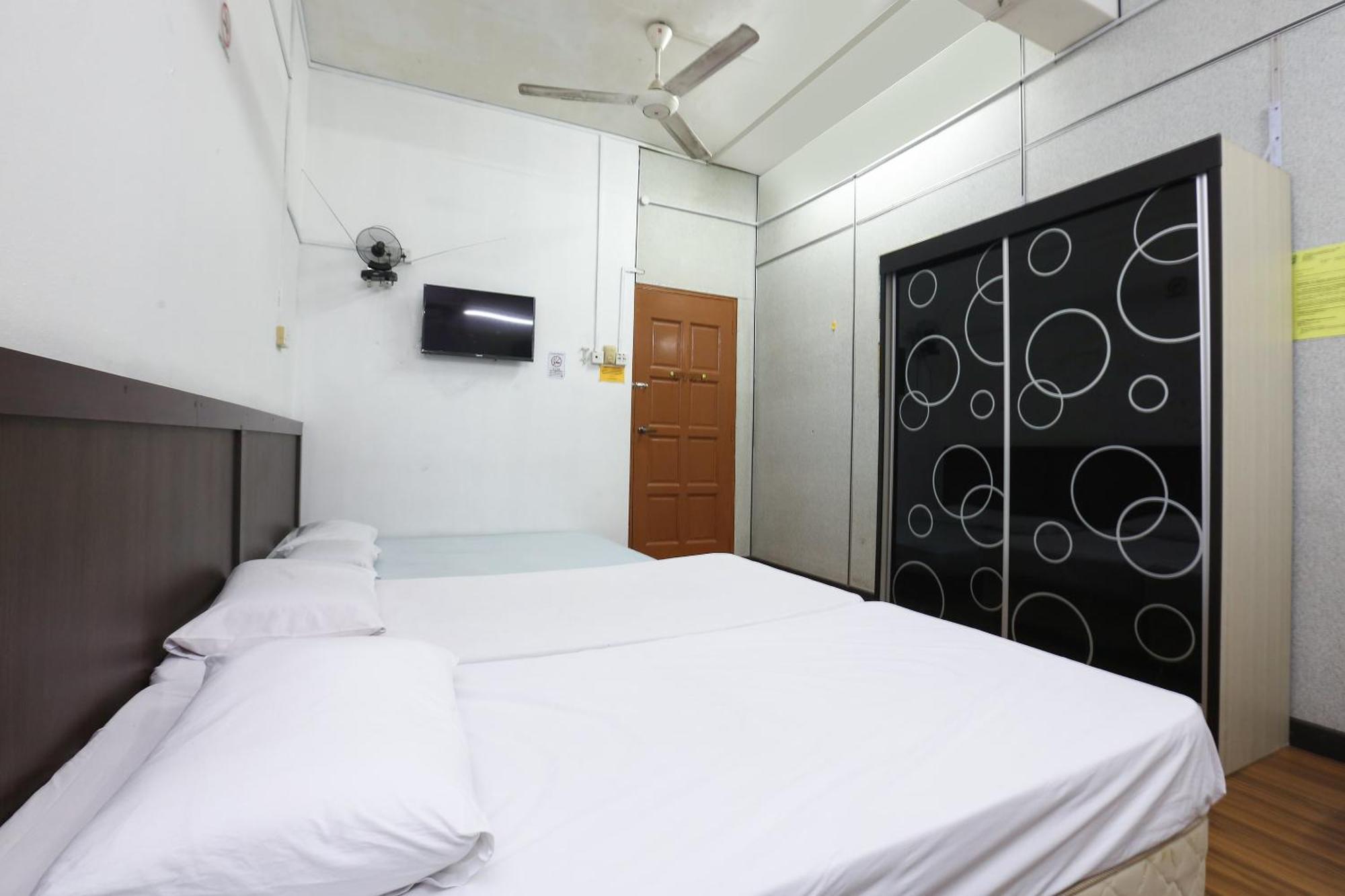 Oyo 89755 D&D Budget Inn Kota Bharu Exteriör bild