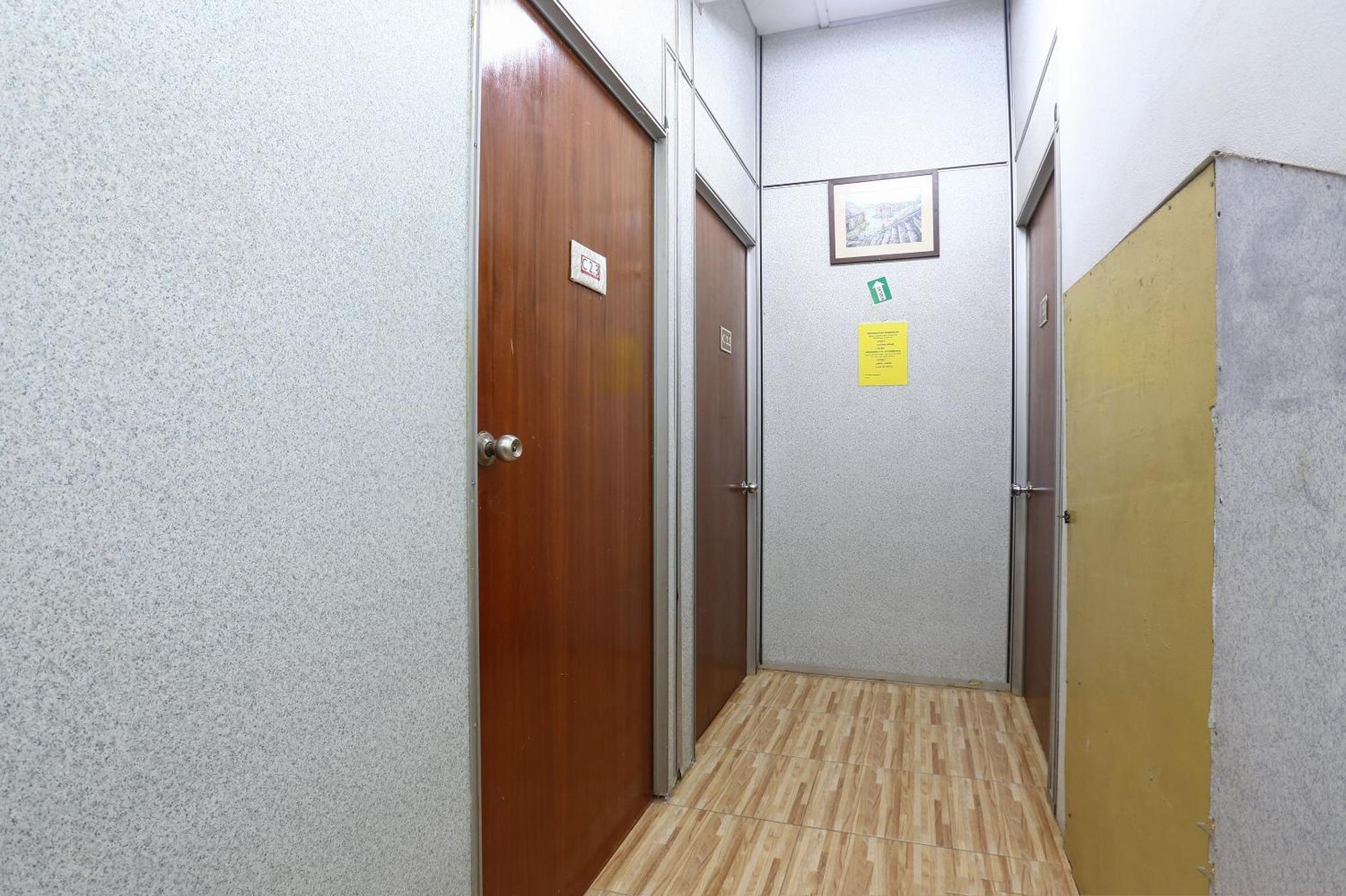Oyo 89755 D&D Budget Inn Kota Bharu Exteriör bild