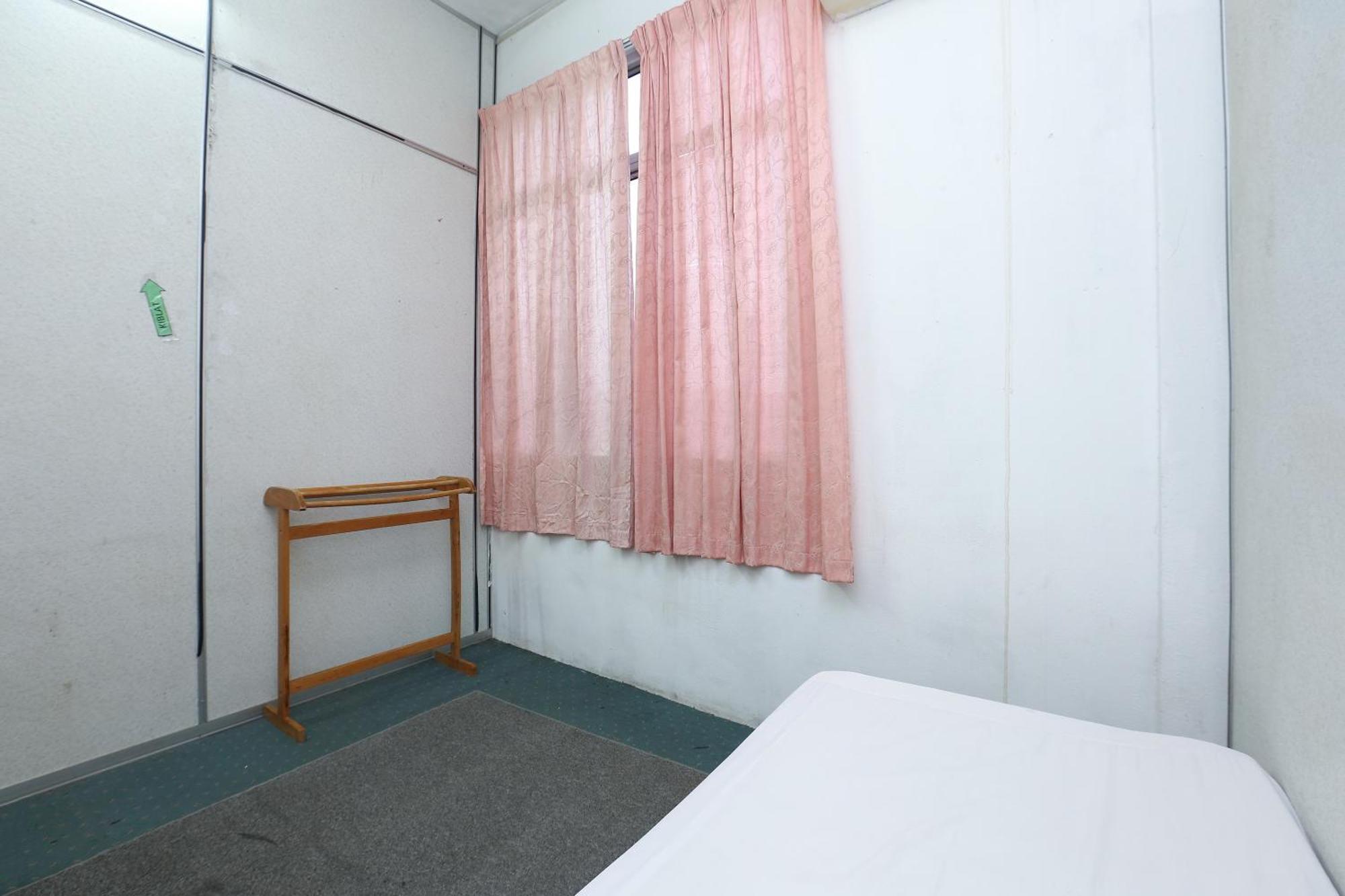 Oyo 89755 D&D Budget Inn Kota Bharu Exteriör bild