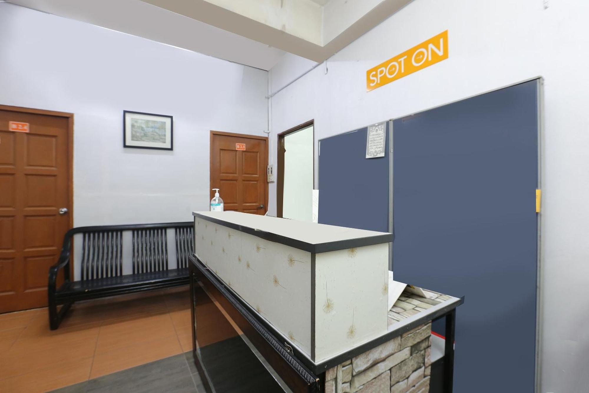 Oyo 89755 D&D Budget Inn Kota Bharu Exteriör bild