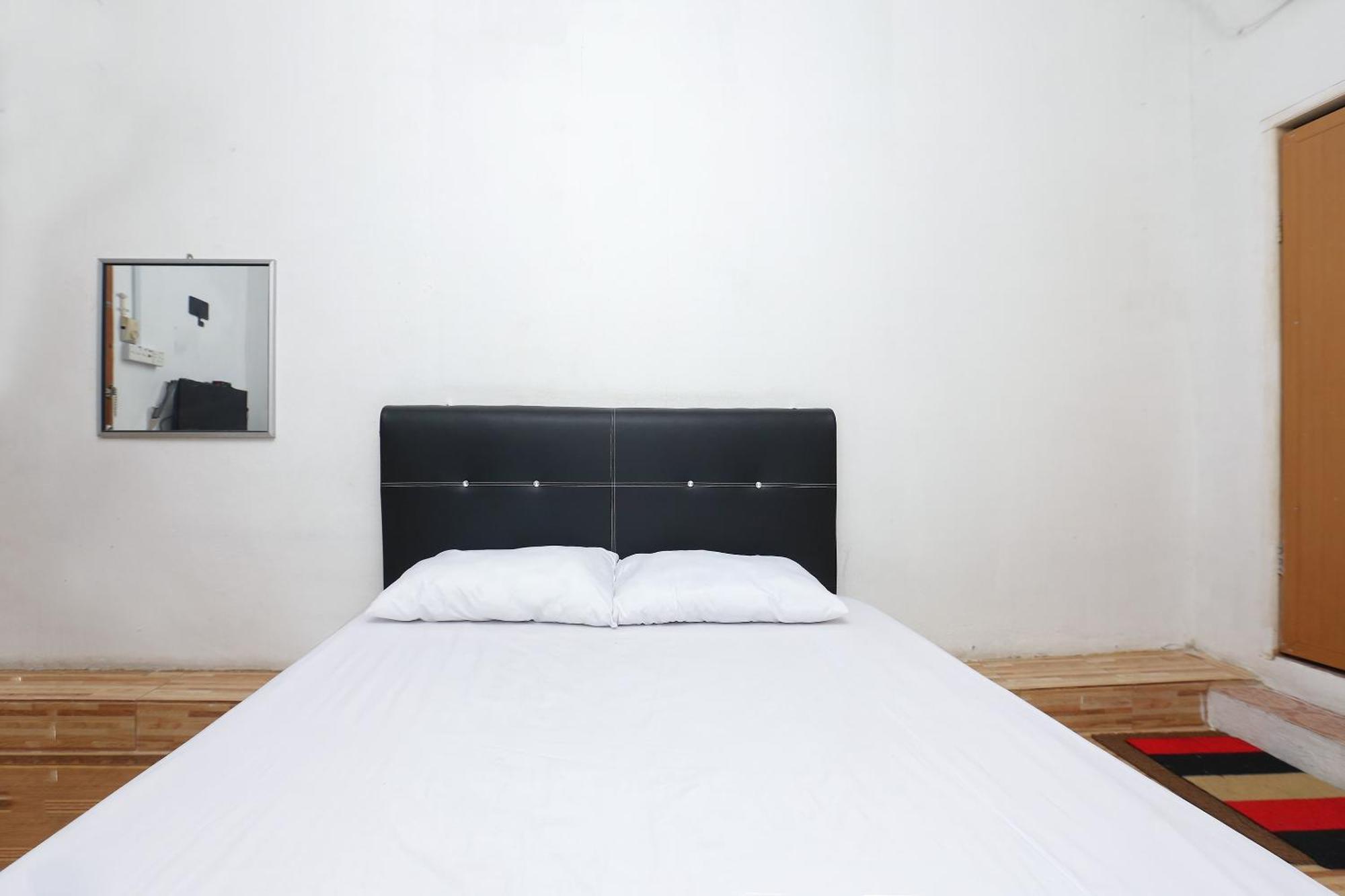 Oyo 89755 D&D Budget Inn Kota Bharu Exteriör bild
