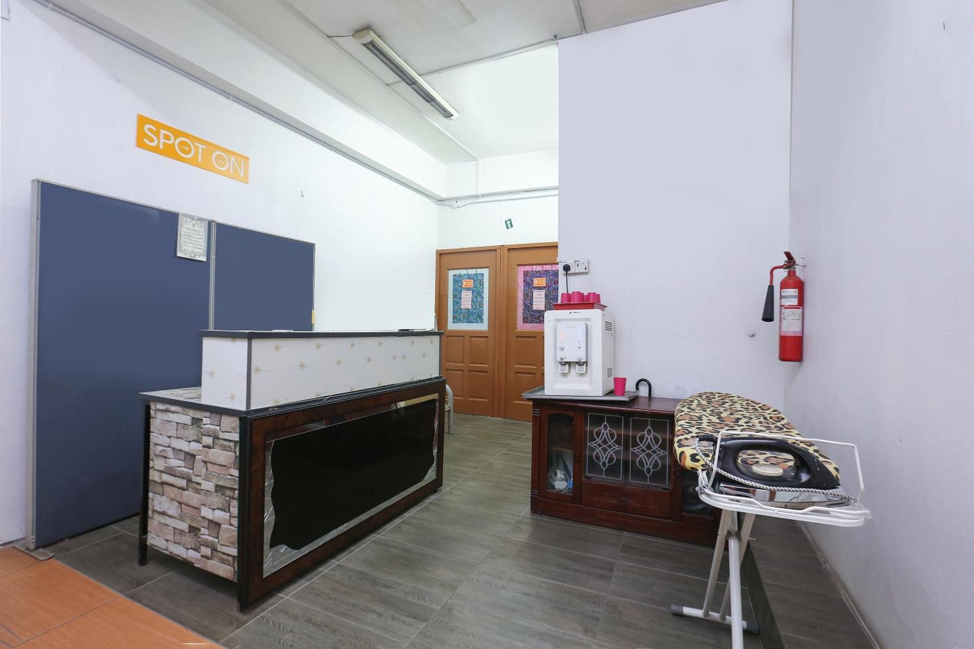 Oyo 89755 D&D Budget Inn Kota Bharu Exteriör bild