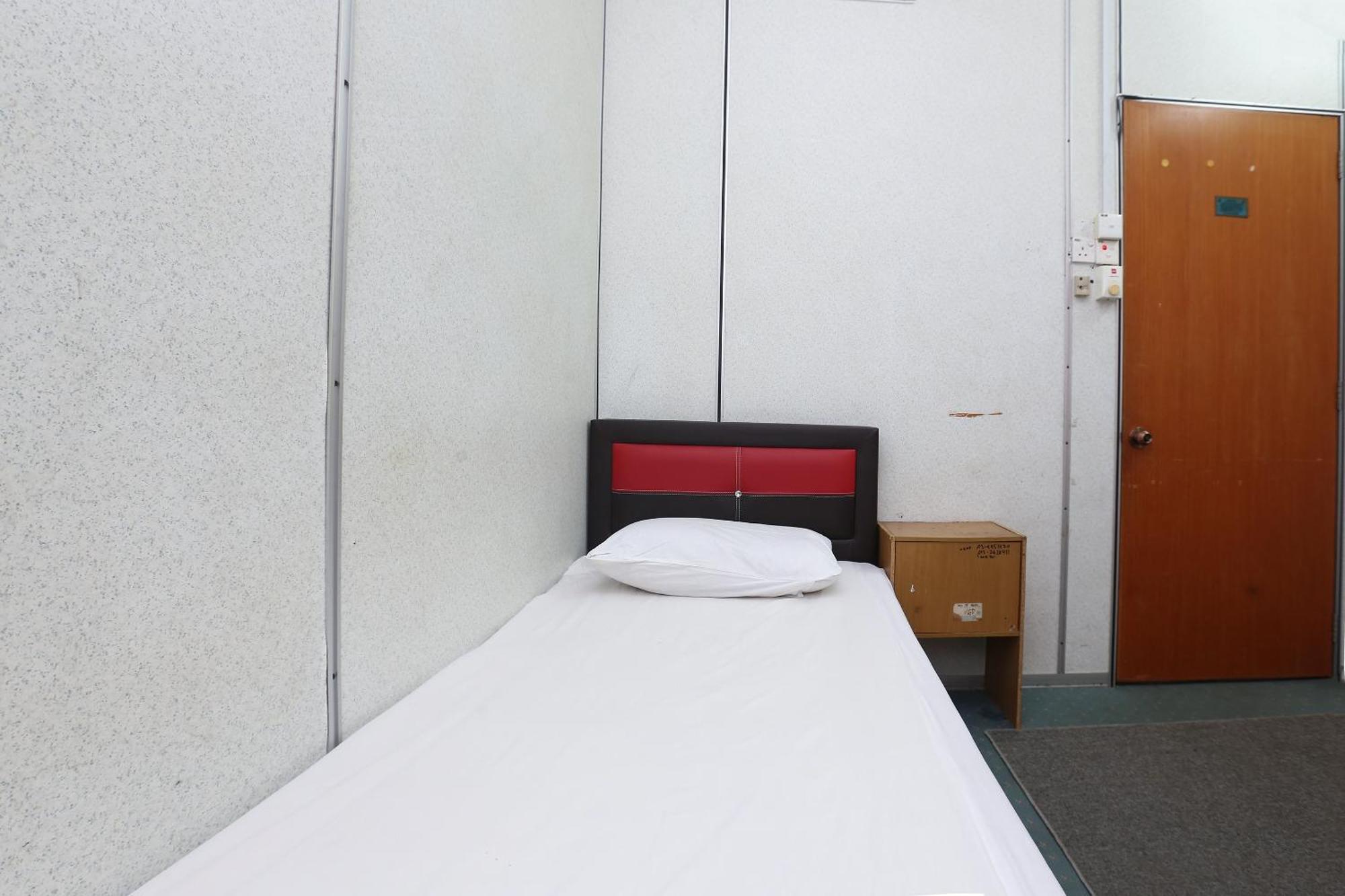 Oyo 89755 D&D Budget Inn Kota Bharu Exteriör bild